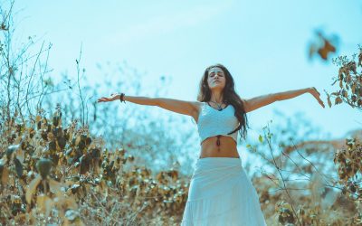 Le secret méconnu derrière la marche pieds nus : une révolution pour votre esprit